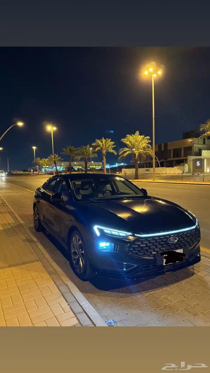 فورد تورس 2023 تيتانيوم فل كامل 0