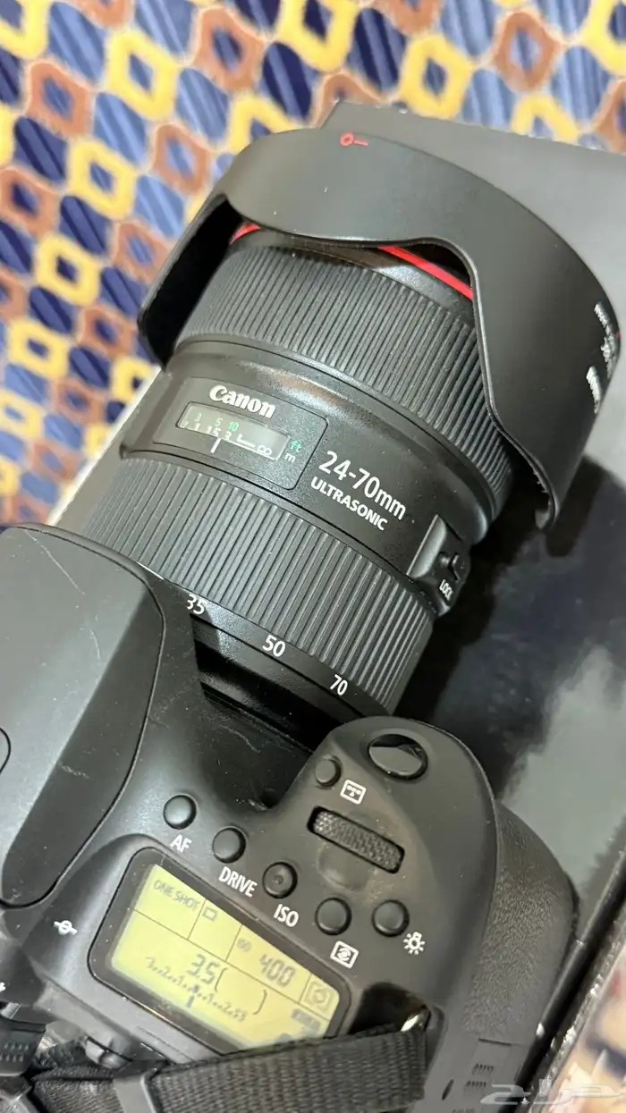 كانون D90 نظيفه مع عدسة 24-70 EF 1