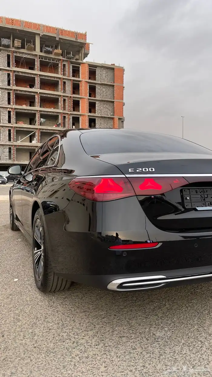 مرسيدس بنز E200 موديل 2024 ضمان الجفالي عداد 7000km فقط 11