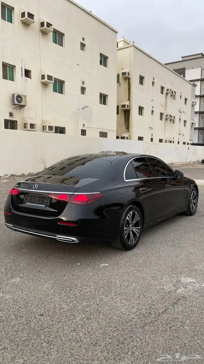 مرسيدس بنز E200 موديل 2024 ضمان الجفالي عداد 7000km فقط 5