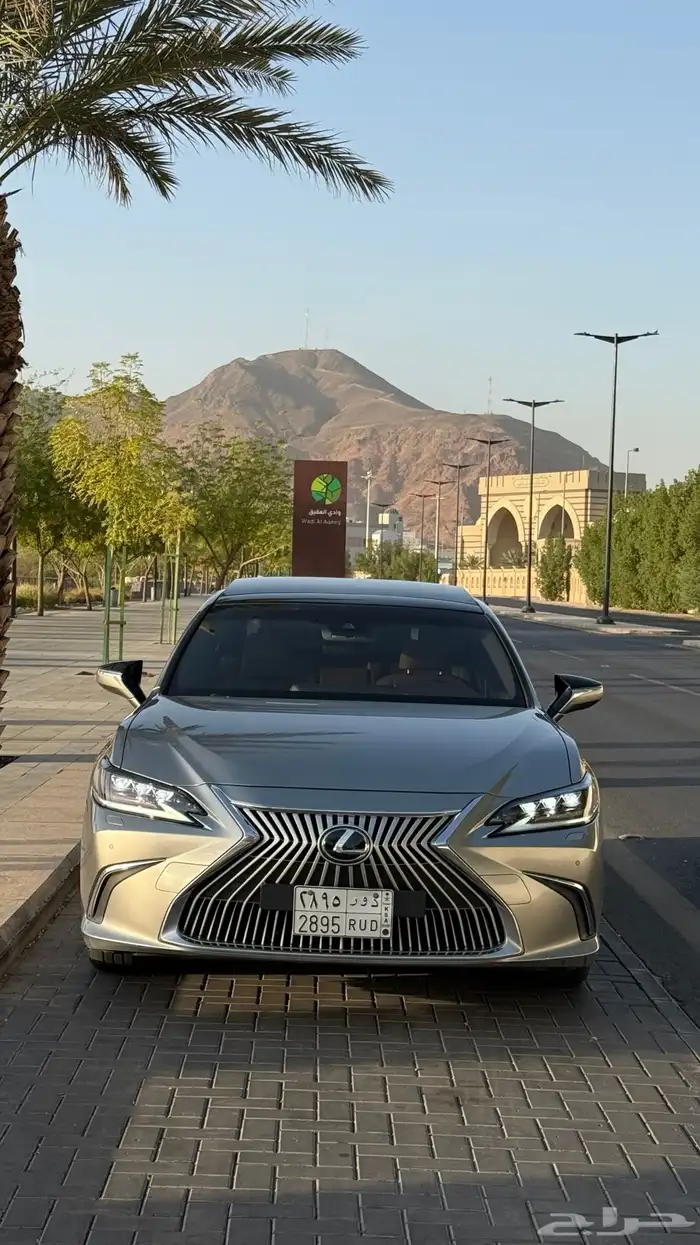 لكزس es 250 فل كامل 8