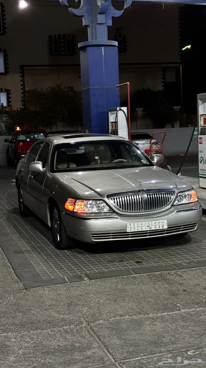 لينكون تاون كار 2005 1