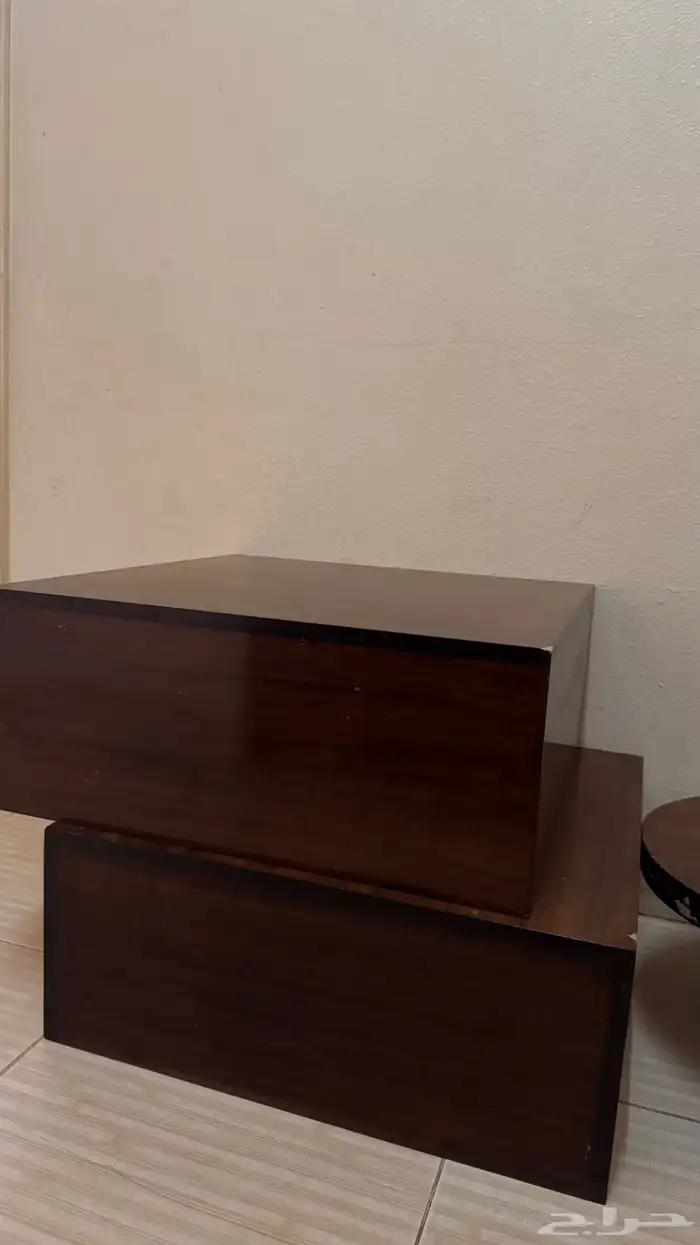 اثاث طاولات ارضيه خشب تفصيل ثقيله وجوده ممتازه 2