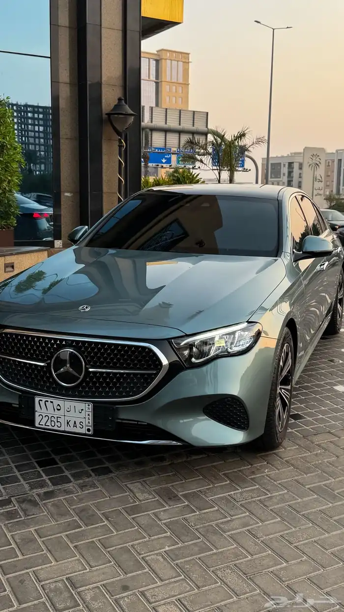 مرسيدس e200 شبه زيرو 2025 2