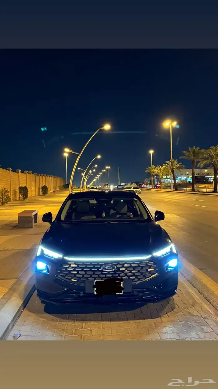 فورد تورس 2023 تيتانيوم فل كامل 1