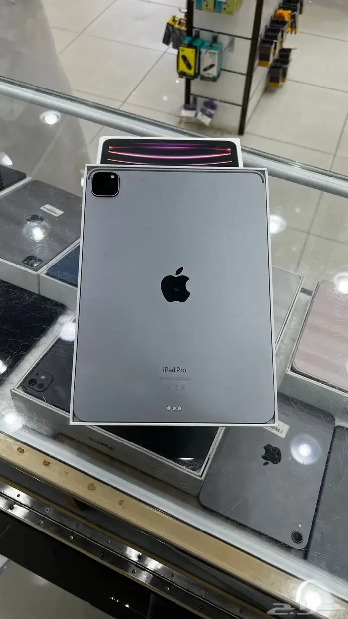 ايباد برو 2022 M2 0