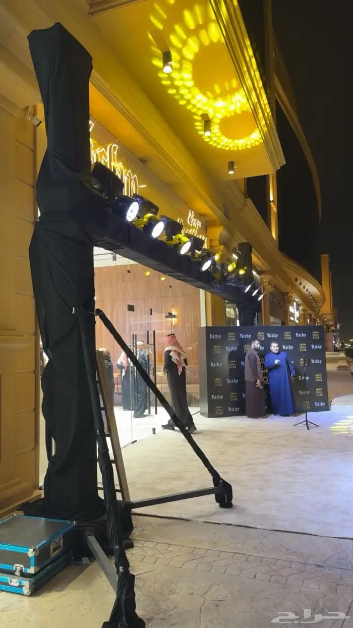 تاجير شاشات واضائات وصوتيات واستيج 73