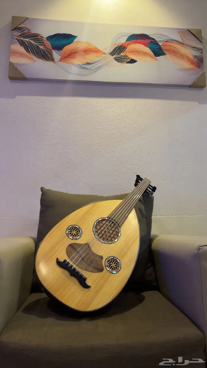 عود موسيقي البيع مستعجل 1