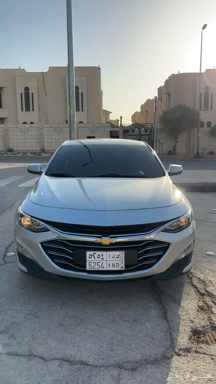 ماليبو 2020 فضي نظيف بيع مستعجل 10