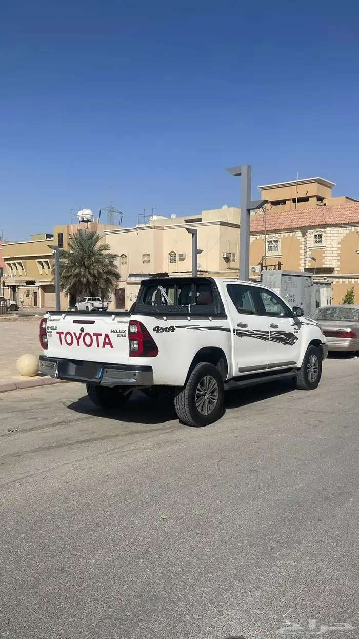 هايلوكس فل كامل تومتيك 8