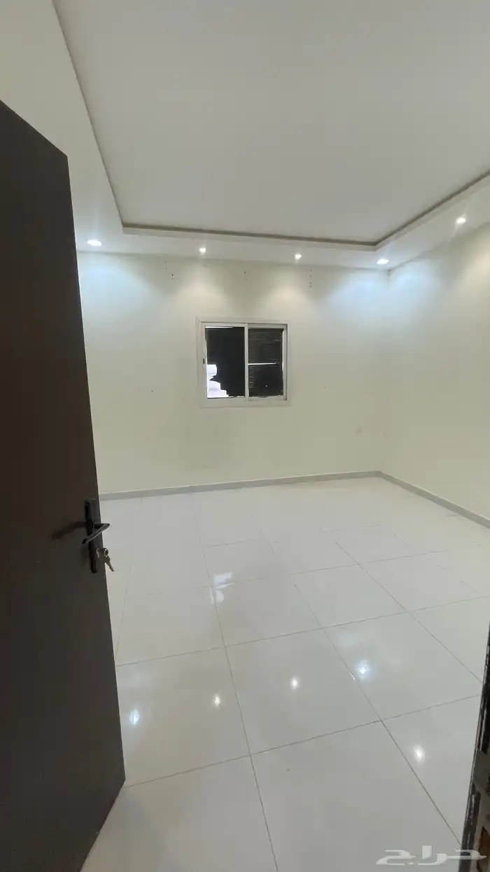 شقه ثلاث غرف وصاله للإيجار بحي البيان 4