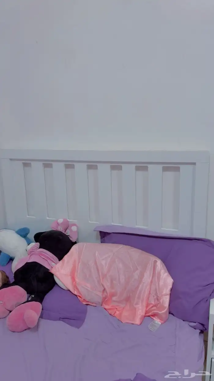 للبيع سريرنفر ونص مع تسريحه استخدام اقل من شهر 3