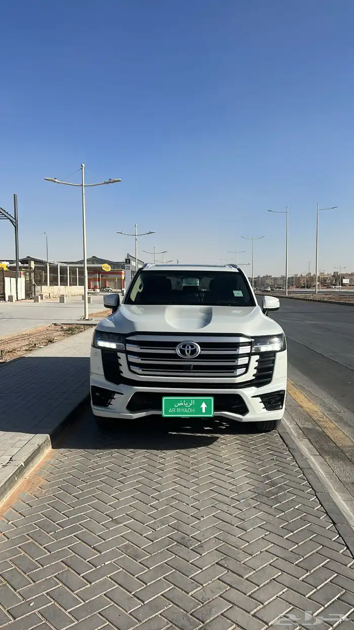 لاندكروزر 2022 جي اكس ار 3 1