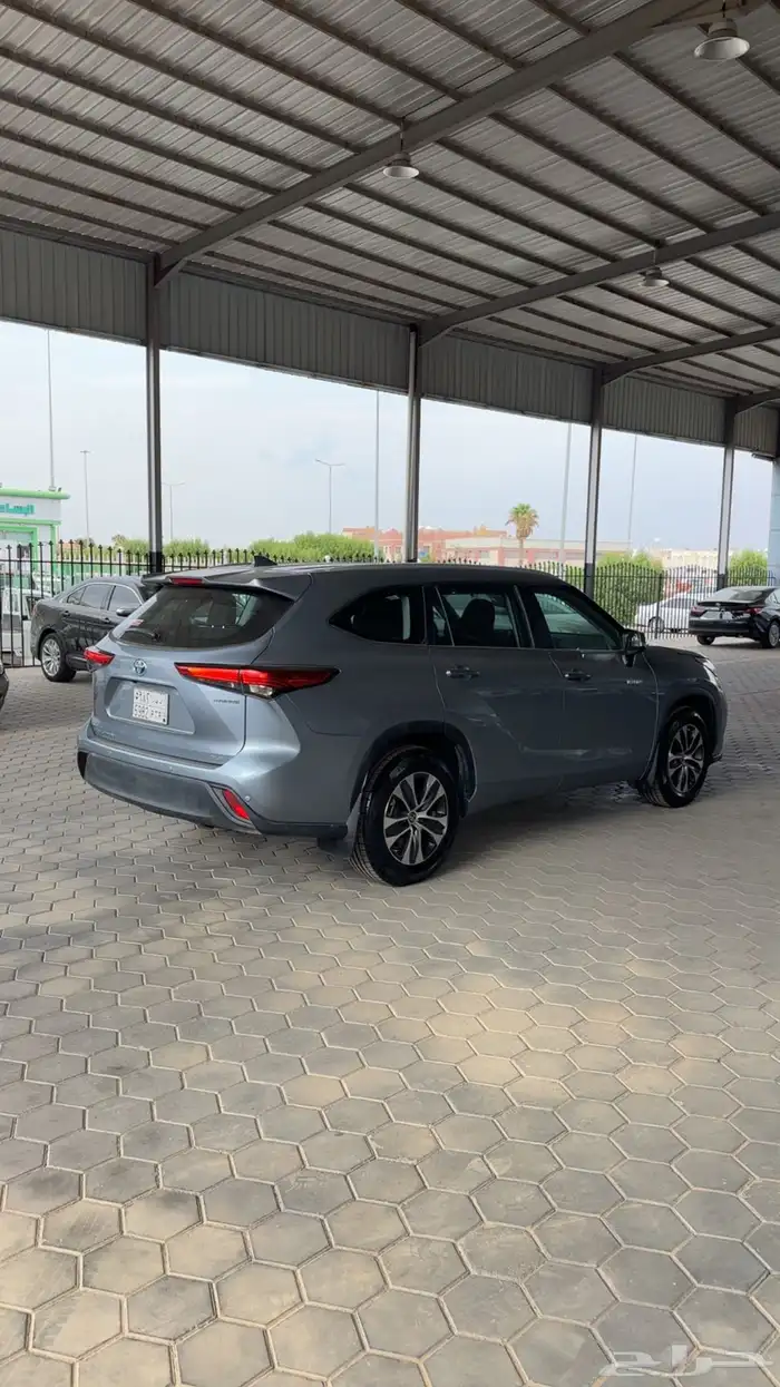 هايلاندر 2023 سعودي GLE (هايبرد) 126.000 4