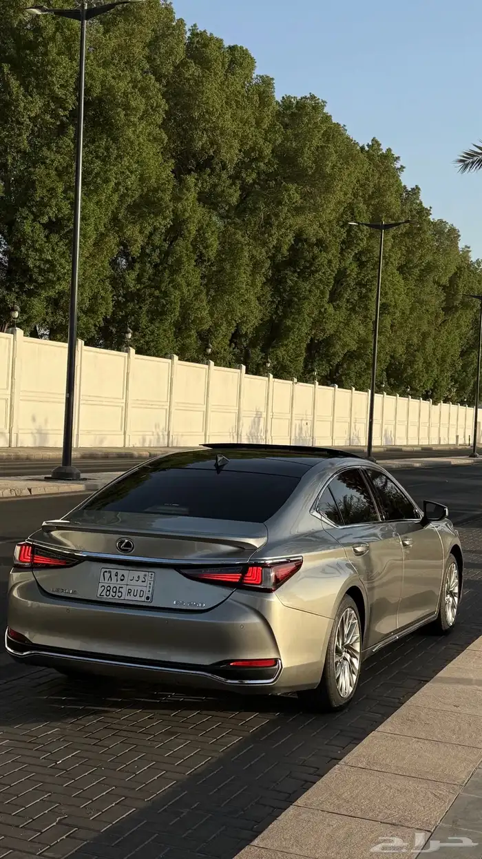 لكزس es 250 فل كامل 13