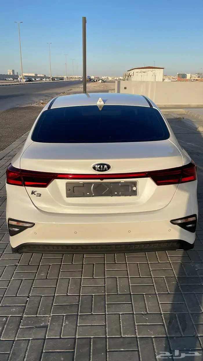 كيا سيراتو K3 2020 .. تبريد مقاعد.. جنط .. بحالة الوكالة 7