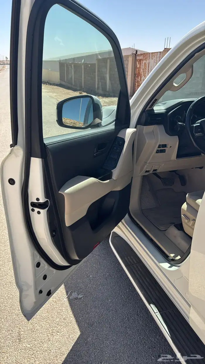 لاندكروزر L2  2022 5