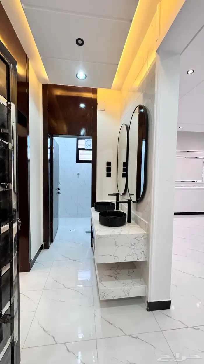 للبيع شقق علوى دور اول مع سطح احدرفيده 3