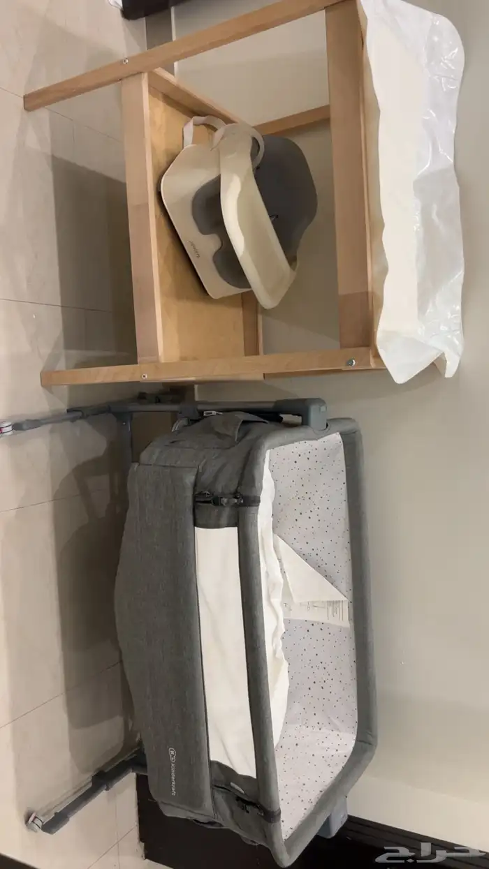 اغراض طفل نظيفه ومرتبه 0