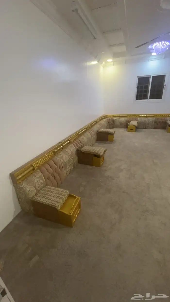 كنب وفرشة 0