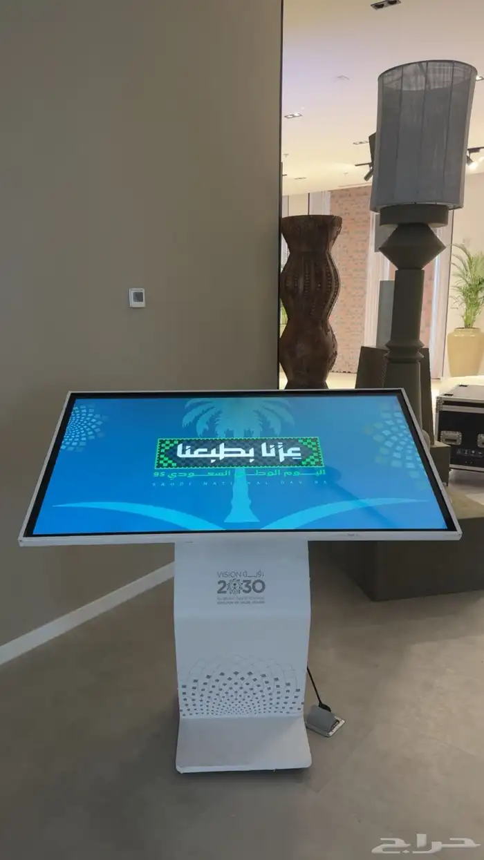 تاجير شاشات واضائات وصوتيات واستيج 3