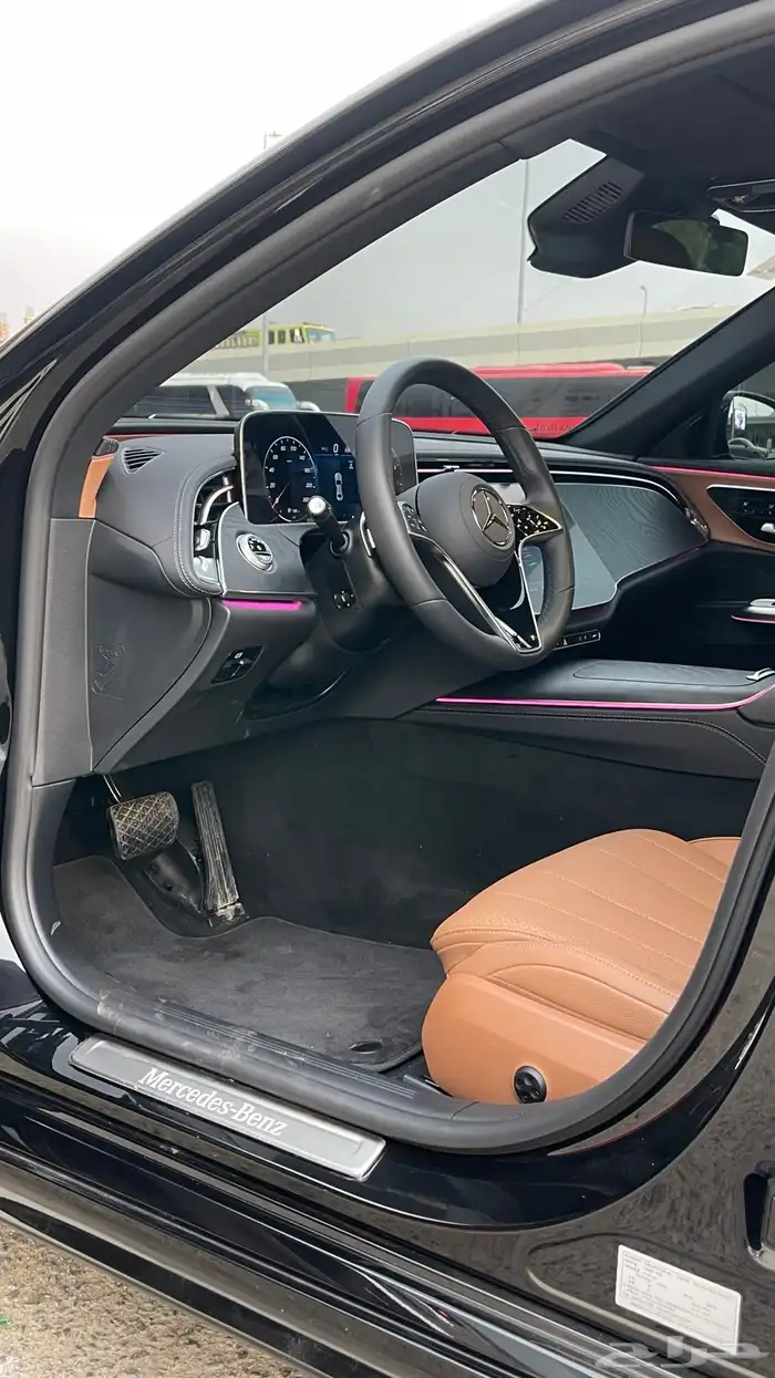 مرسيدس بنز E200 موديل 2024 ضمان الجفالي عداد 7000km فقط 18
