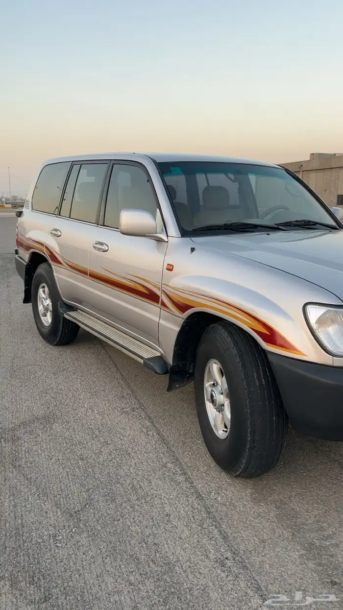 جيب لاندكروزر 2000 1