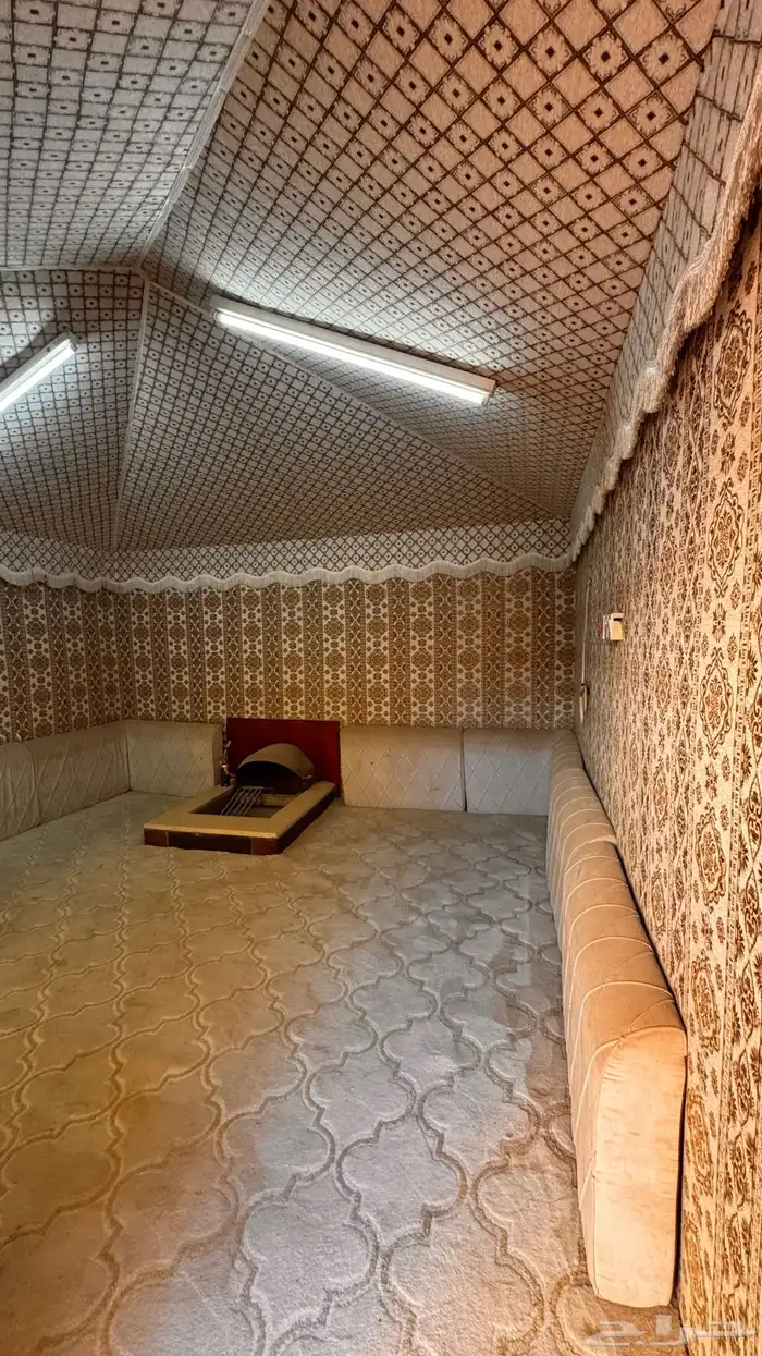 بيت شعر ببسي مع مدخنه 1