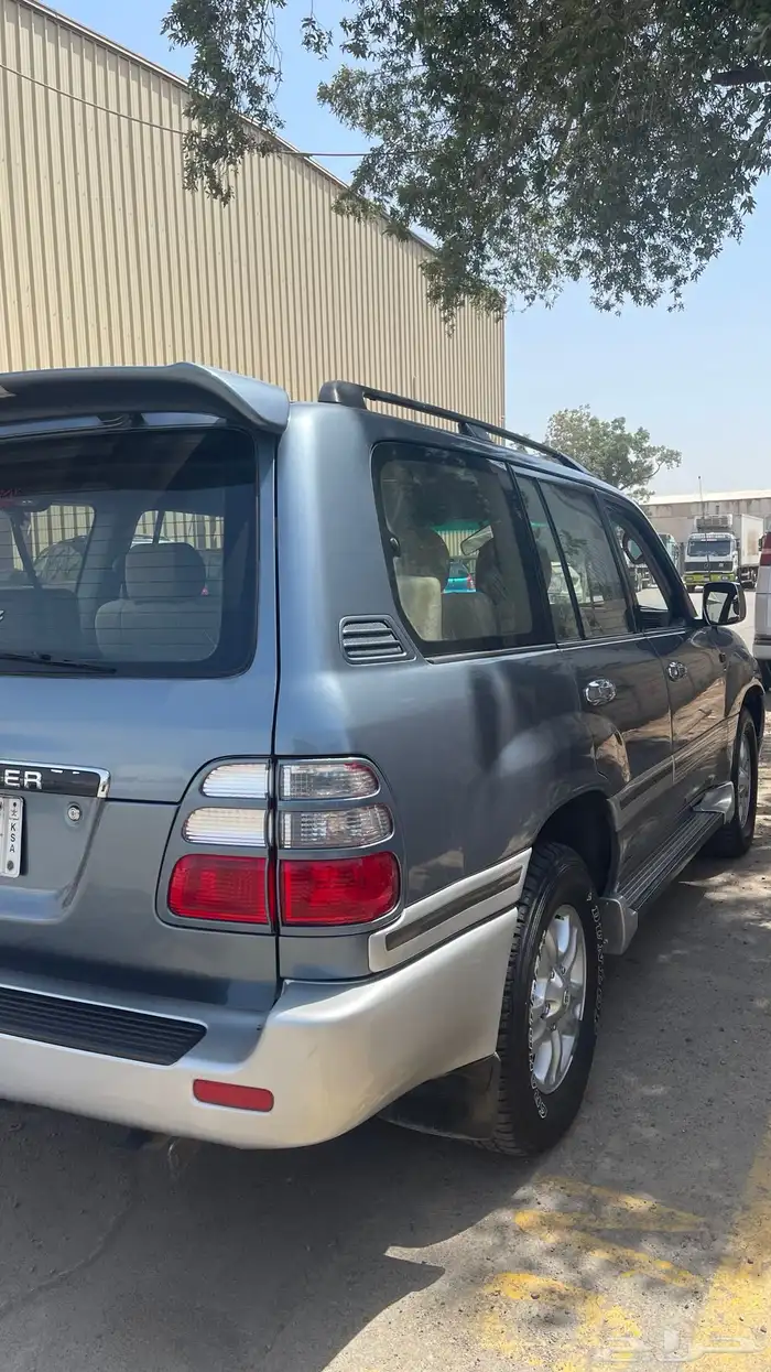 جيب تايوتا لاندكروزر 2005GXR 4