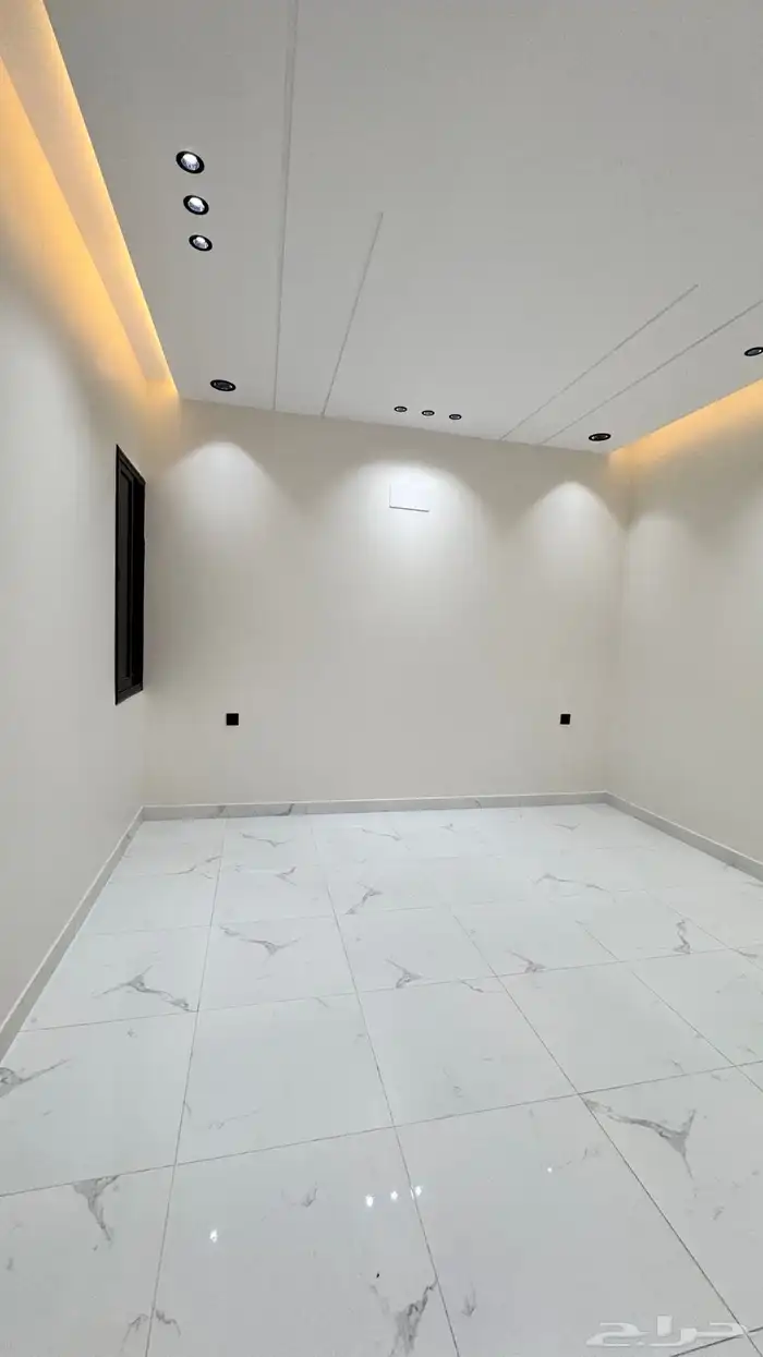 للبيع شقق علوي خميس مشيط حى تاره 20