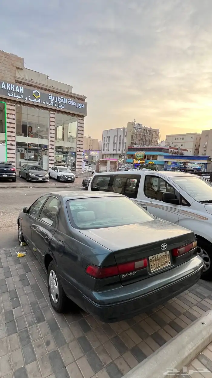 كامري موديل 98 لون أخضر 3