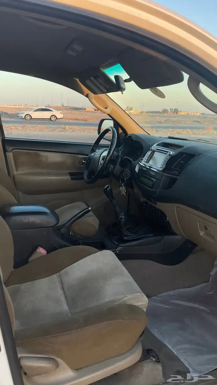 جيب فورتشنر مديل 2015 قير عادي فل كامل 6 سرندل ممشى 279 باس 7