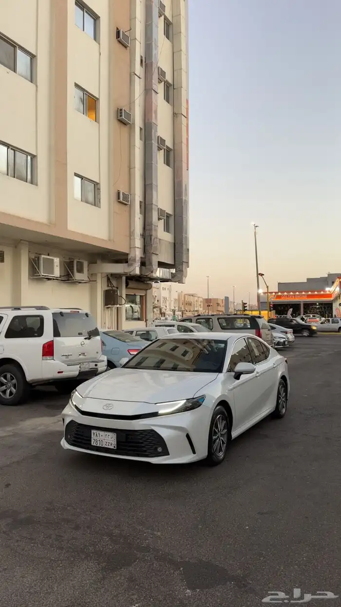 للبيع كامري 2025 موقعها حائل و العلا 5