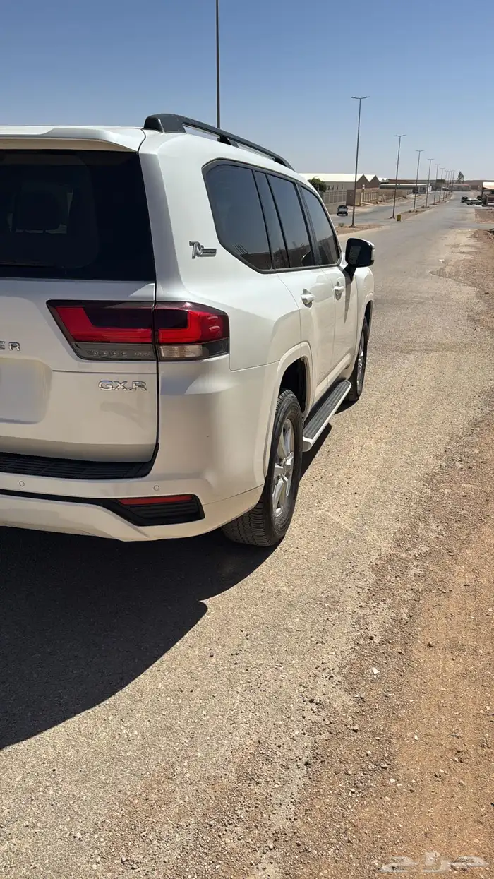 لاندكروزر L2  2022 1