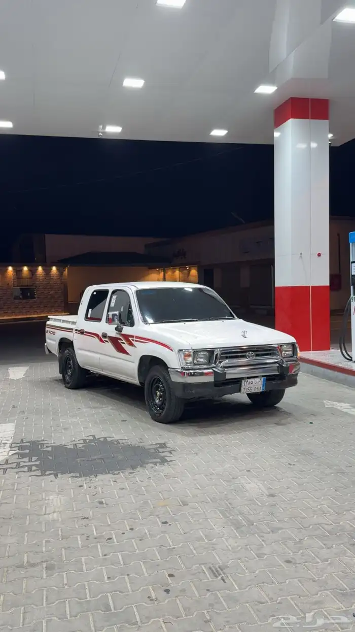هايلكس2000 7