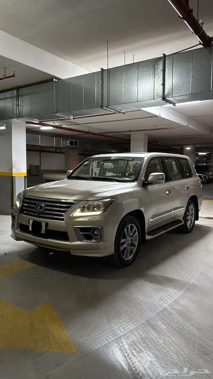 لكزس LX570 موديل 2012 8