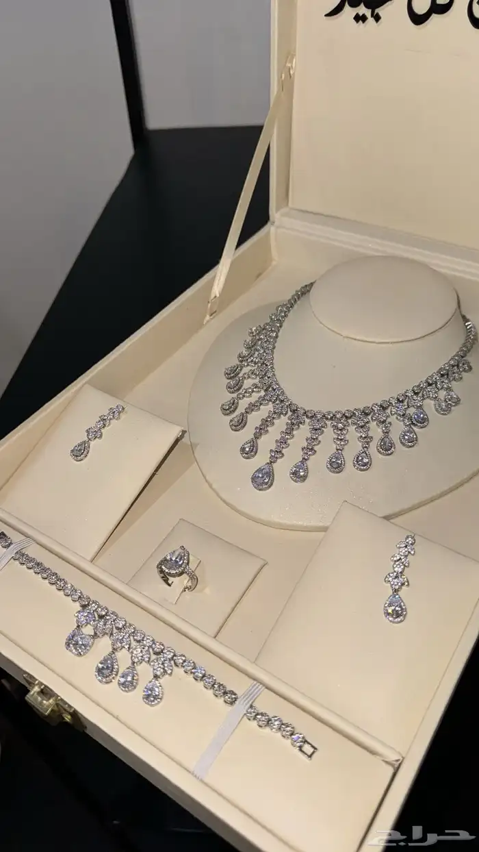 طقم فضة زيركون تم البيع 1