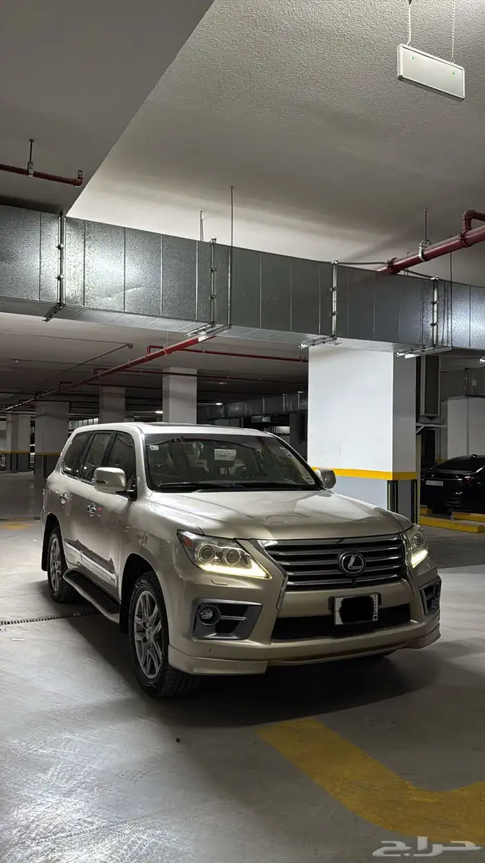 لكزس LX570 موديل 2012 2