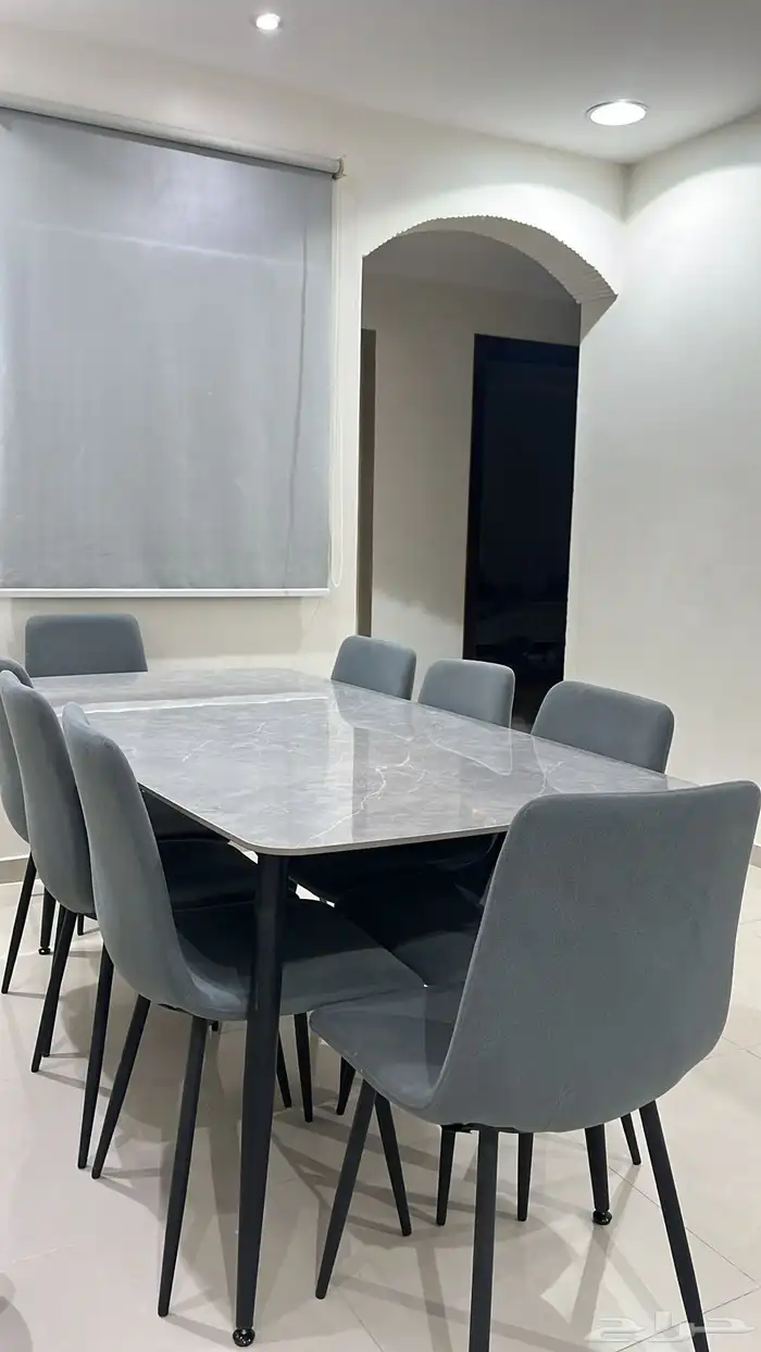 طاولة طعام 0