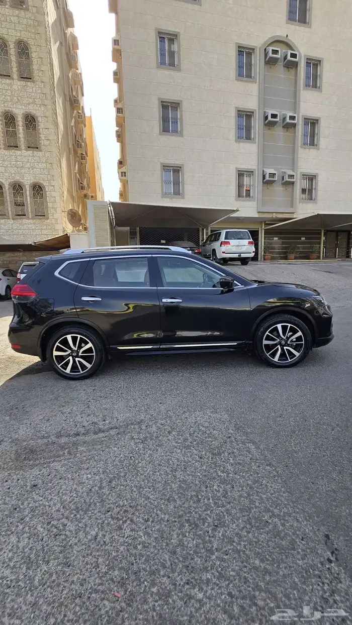 نيسان اكس تريل X-TRAIL 2018 فل كامل 1