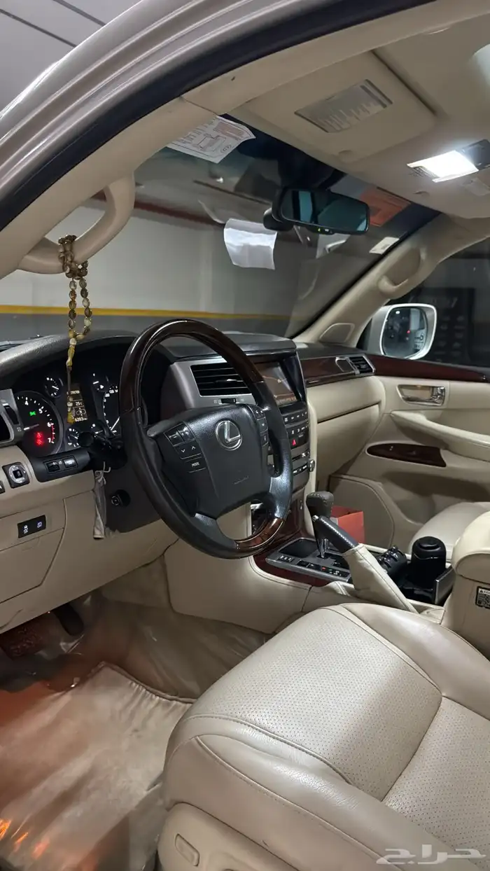 لكزس LX570 موديل 2012 12