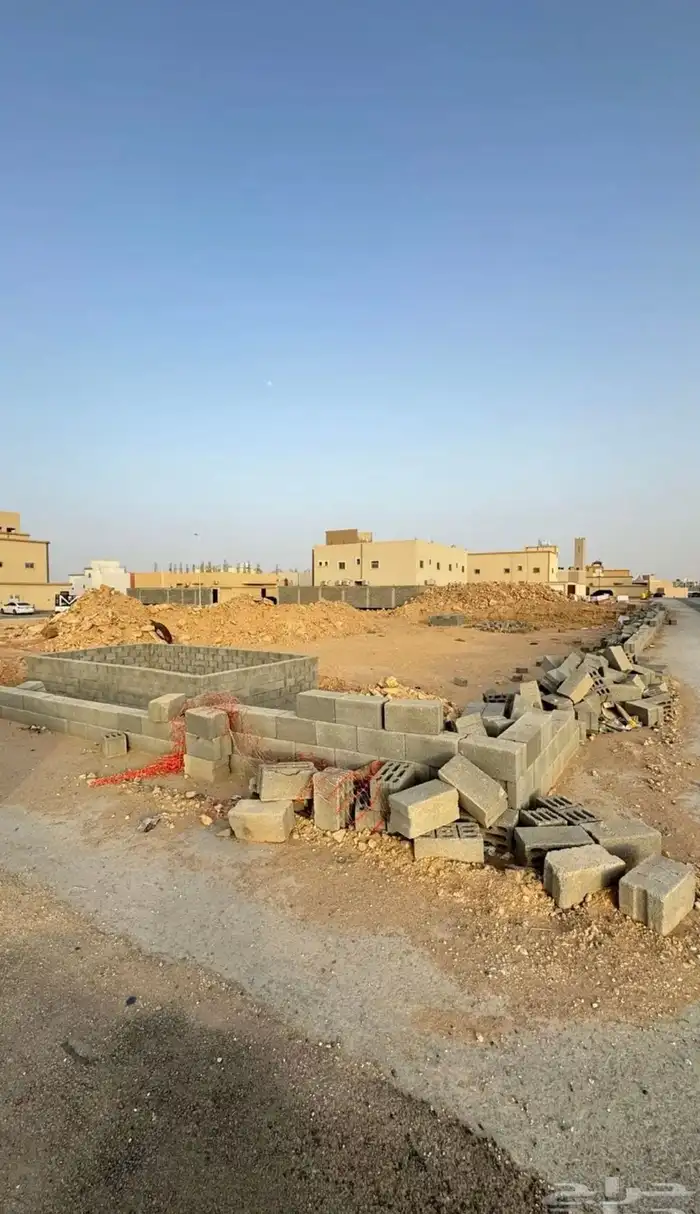 للبيع ارض شارعين بحي مشرف بالخرج 0