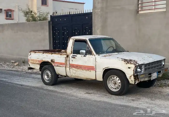 هايلكس 83 مسقط تم البيع 0