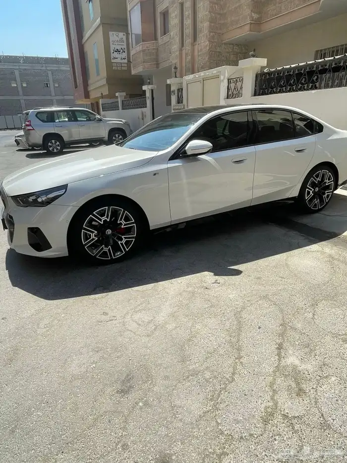 بي ام دبليو 520i M kit 2024 خليجي 6