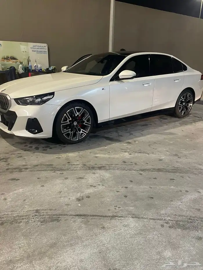 بي ام دبليو 520i M kit 2024 خليجي 1