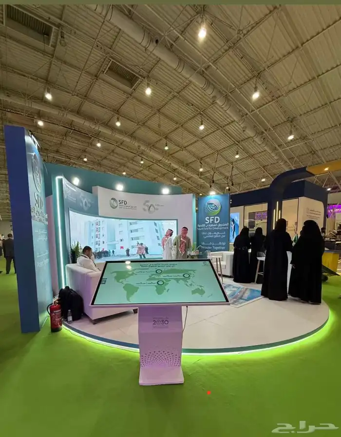 تاجير شاشات واضائات وصوتيات واستيج 9