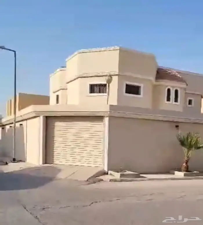 فيلا للبيع 750م حي الملك فيصل 0