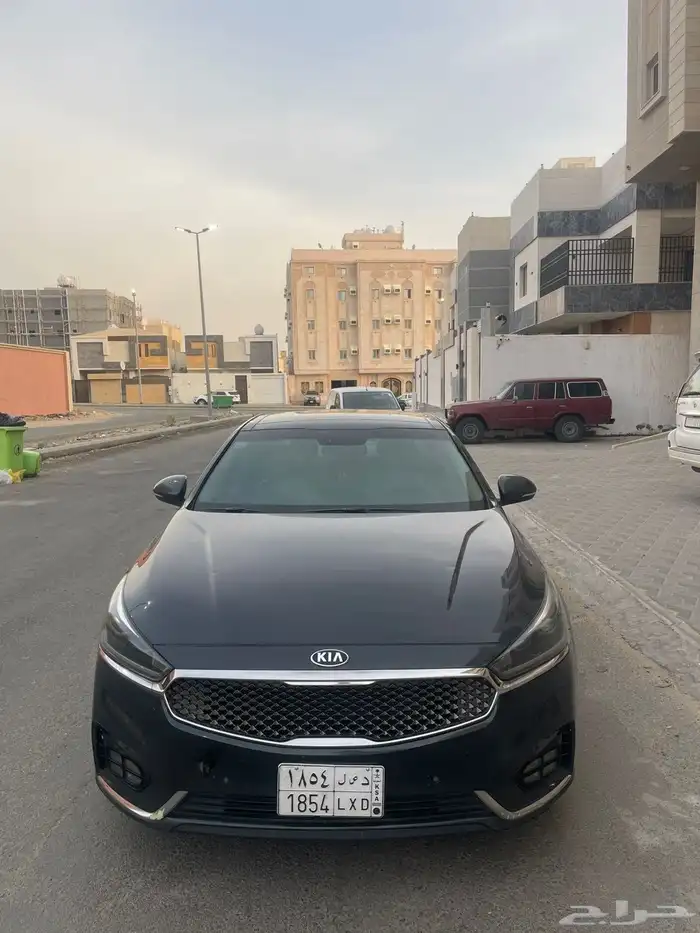 للبيع كيا كادينزا 2