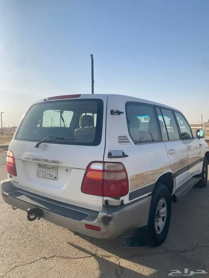 لاندكروزر 2001 3