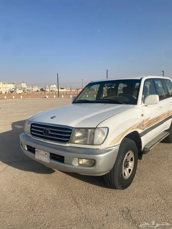 لاندكروزر 2001 0
